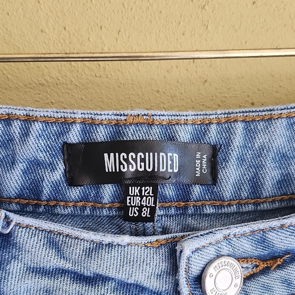Missguided + Light Blue Distressed Straight Leg Jeans - Picture 2 of 9